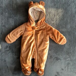 Baby bear zip up NEWBORN onesie